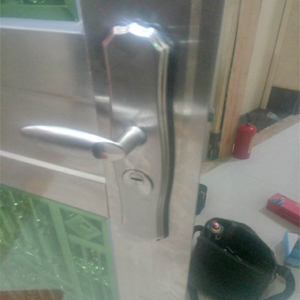 东莞桥头开锁换锁-不锈钢门锁